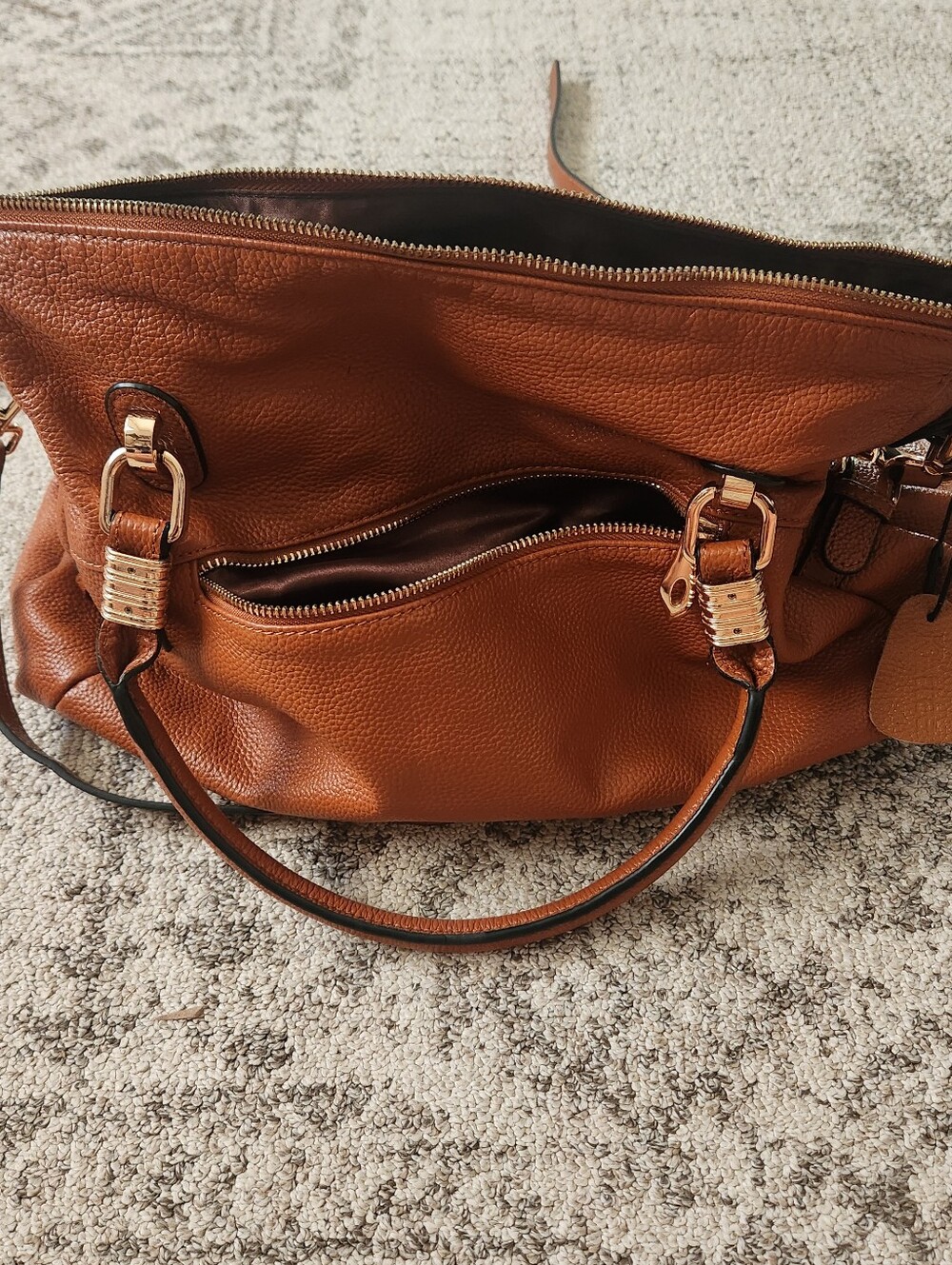 Kattee Classic Tan Leather Tote Bag with Gold Hardware - Picture 6 of 12